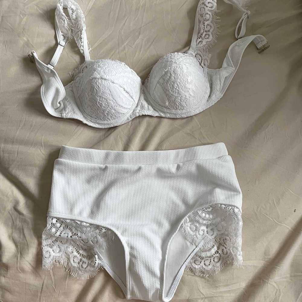 2 piece lace bikini